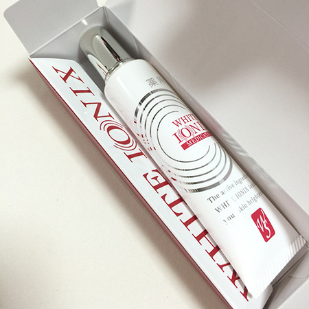 薬用ホワイトイオニックス 美顔器 医薬部外品の美白ジェル【薬用ホワイトイオニックス】で潤い実感